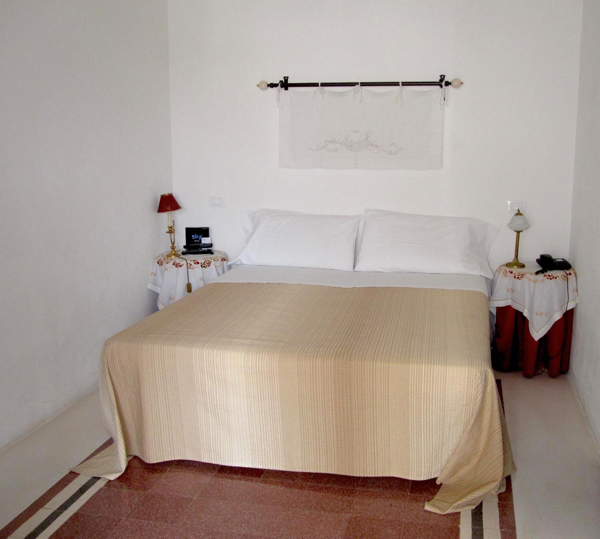 Hotel Santa Marina Antica Foresteria 산타마리나살리나 외부 사진