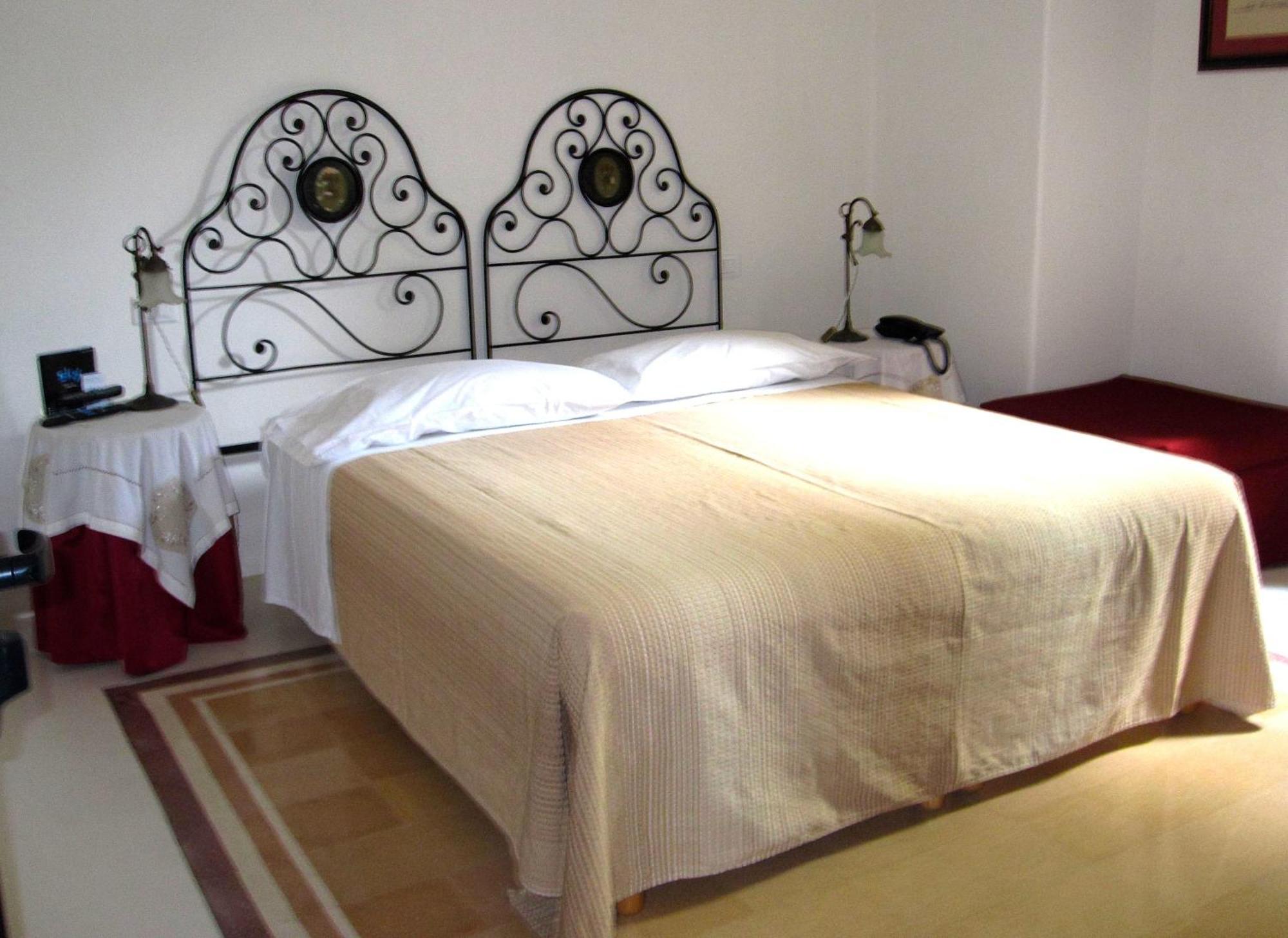 Hotel Santa Marina Antica Foresteria 산타마리나살리나 외부 사진
